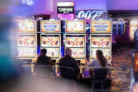 Platform raden99 menampilkan berbagai permainan slot dan live casino